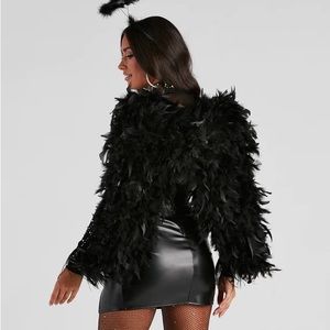 Black faux feather wings
